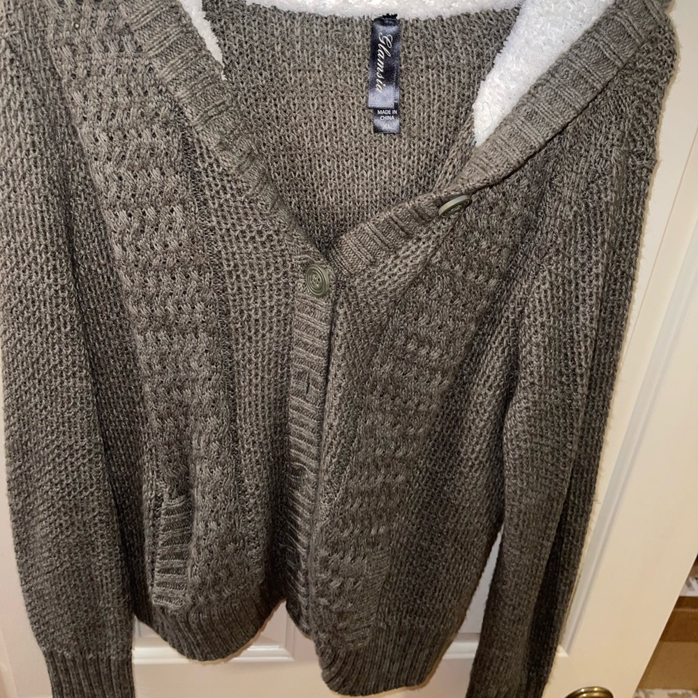 Lightweight olive green sweater with fleece hood